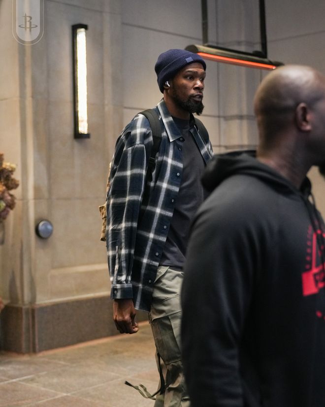 申京28+11+7火箭擊退騎士收獲5連勝，杜蘭特20+3米切爾21分