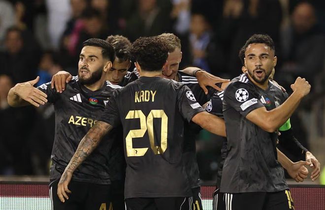 伟大1-0！亚洲球队逆袭：欧冠历史首胜 仅建队11年 现场万人狂欢