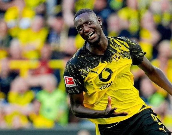 英媒：吉拉西夏窗可能加盟顶级俱乐部，其合同中有特殊解约金