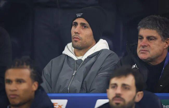 曼城金球先生成瓷娃娃！一周双赛瓜帅根本不敢用他