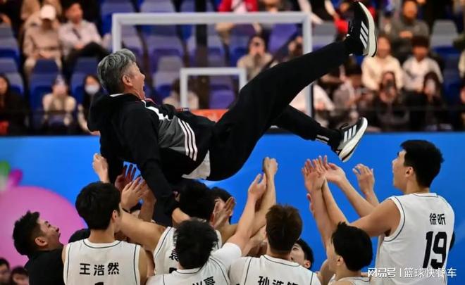 47分分差大逆轉！男籃全運最瘋狂逆襲：廣東掀翻山東登頂奪冠！