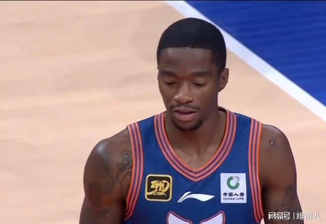 不賣瞭？四川隊可能強行留下薩姆納，廣東隊第四外援補強計劃落空