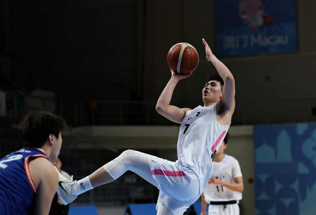 李悅洲：去美國隻能從高中打起強度不如CBA！全運場均砍42.3分