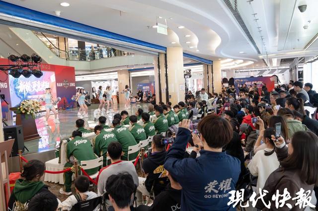 南京同曦男籃舉行新賽季出征儀式，青春風暴再啟征程