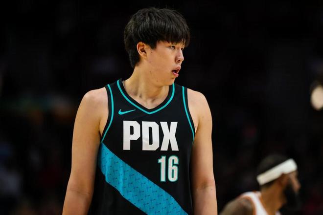 夢遊！楊瀚森NBA生涯首次0+0+0+0+0 替補154秒0投籃太尷尬