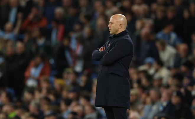 12战9负成笑柄！利物浦1-4埃因霍温3连败，斯洛特造队史耻辱纪录