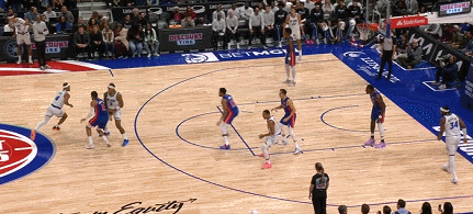 不是哥們兒，拿我當莫蘭特整？