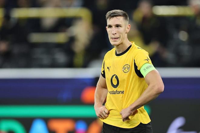 德媒：施洛特贝克在等待豪门，多特可能强硬应对拒绝低价出售